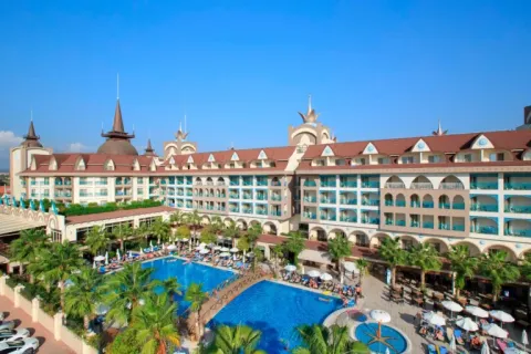 Side Crown Palace