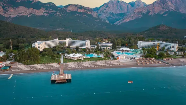 Mirage Park Hotel