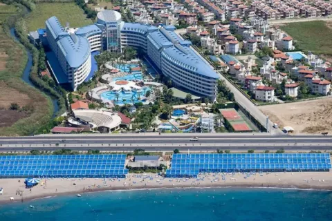 Crystal Admiral Resort
